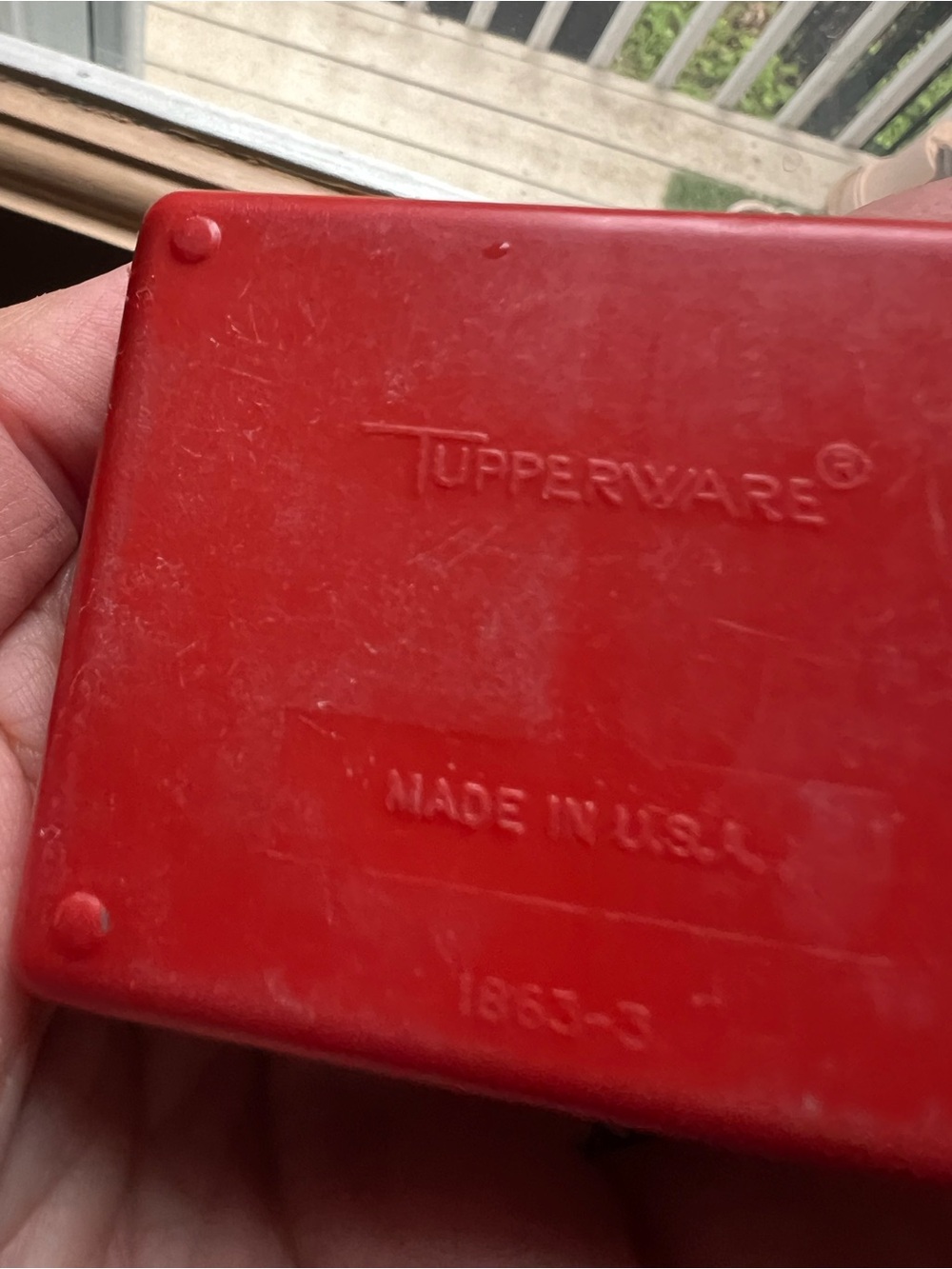 Vintage Tupperware Red Compact Storage Box - Picture 4 of 4